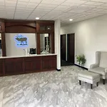Elker Inn & Suites